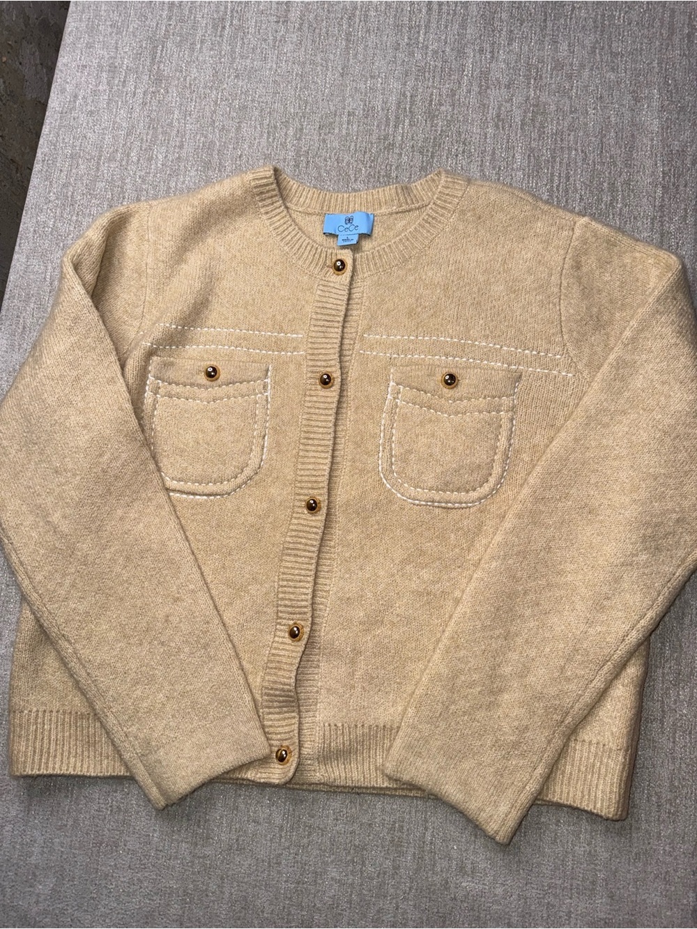 CeCe Beige Contrast Stitch Gold Button Cardigan Women’s L Like New
